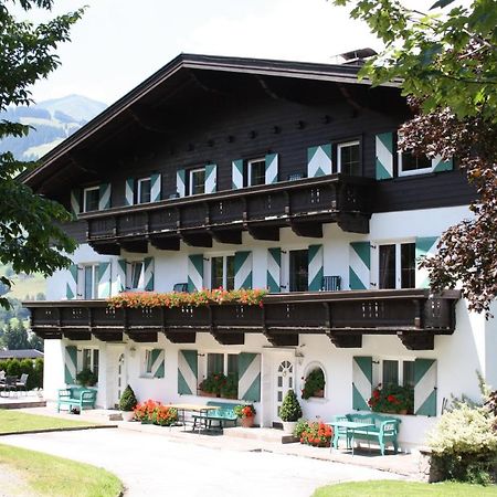 Das Christine Appartement Brixen im Thale Buitenkant foto