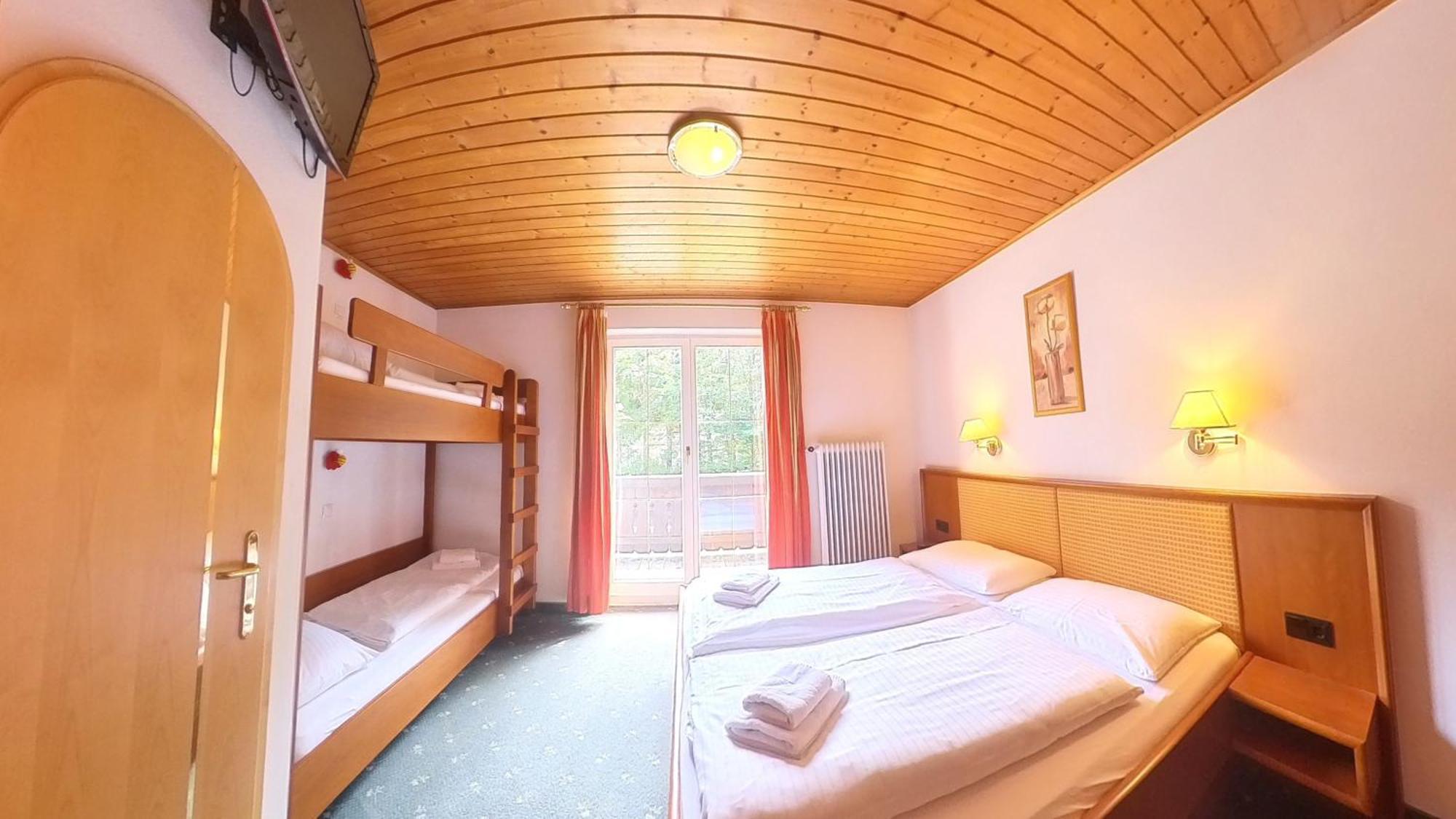 Das Christine Appartement Brixen im Thale Buitenkant foto